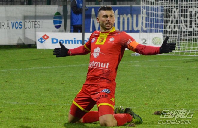 包含瓦朗谢纳主场轻松获胜，保持升级希望的词条